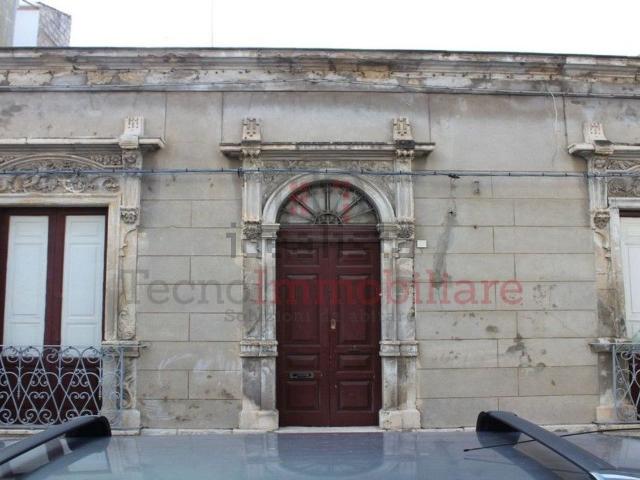 Casa in vendita a Vittoria, Sicilia