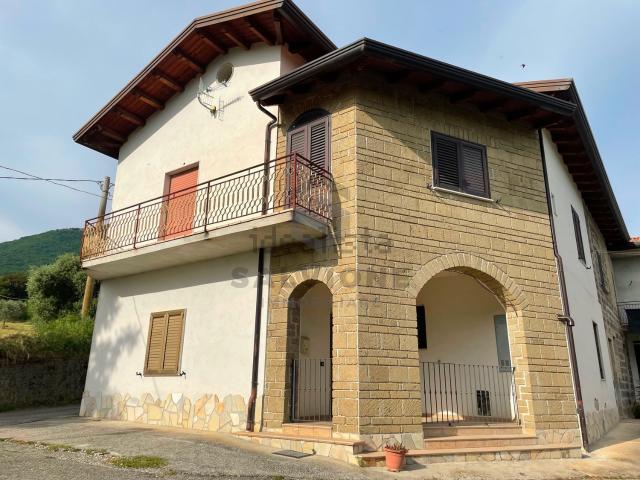 Casa in vendita a Faicchio, Campania