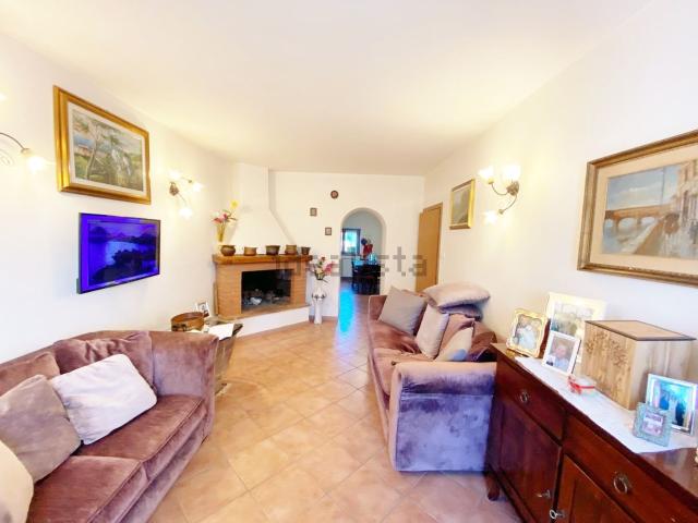 Casa in vendita a Quarrata, Pistoia