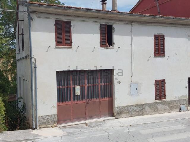 Casa in vendita a Marche, Macerata
