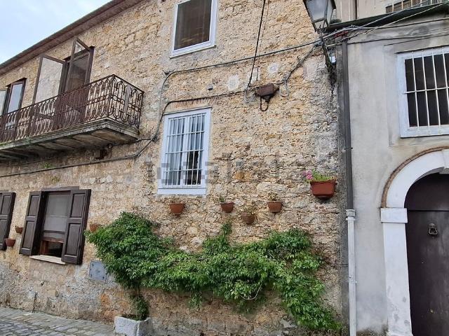 Casa in vendita a Trecchina, Potenza
