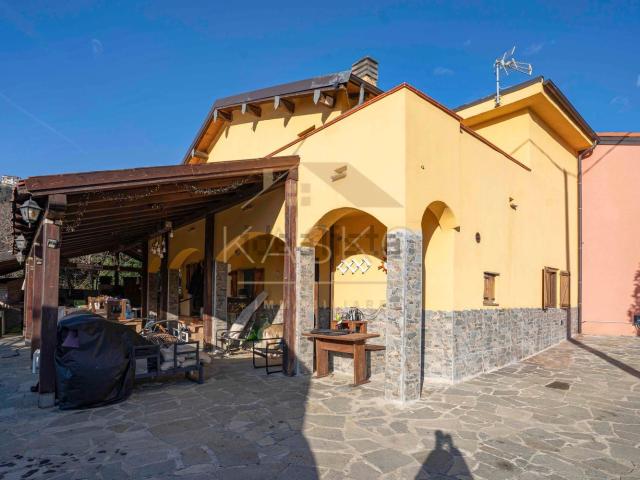 Casa in vendita a Stella, Liguria