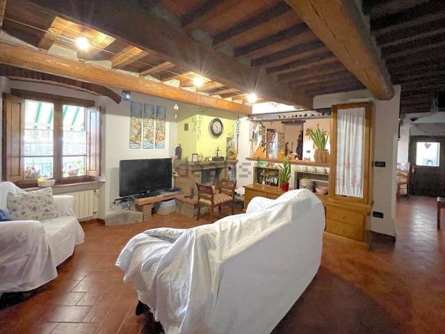 Casa in vendita a Uzzano E Castello, Pistoia