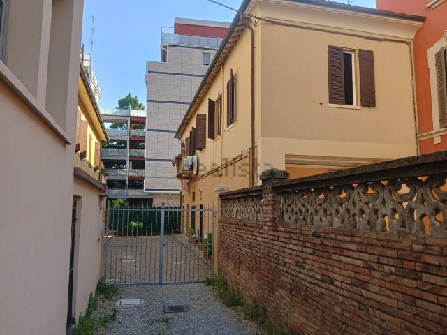 Casa in vendita a Crocetta-San Lazzaro-Modena Est, Modena