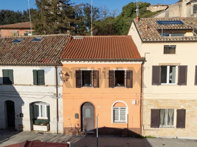Casa in vendita a Marche, Ancona