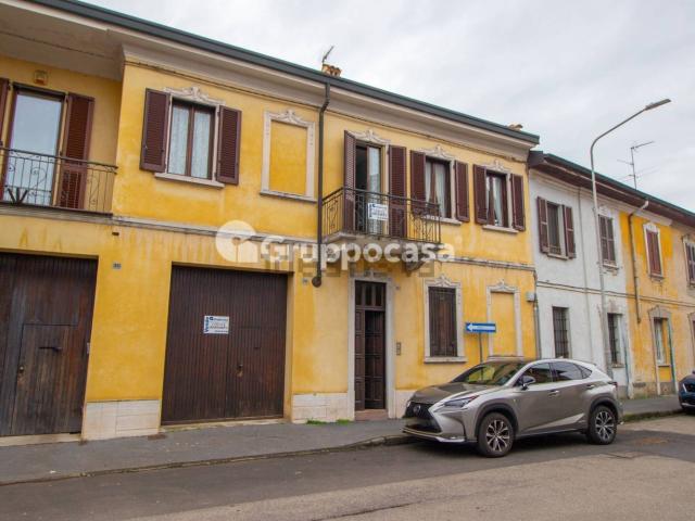 Casa in vendita a Magenta, Milano