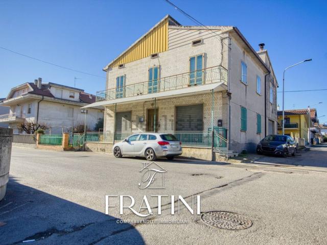 Casa in vendita a Unione dei Comuni della Val Vibrata, Sant'egidioalla Vibrata