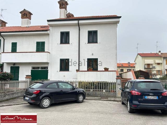 Casa in vendita a San Bartolomeo in Bosco, Ferrara