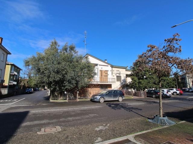 Casa in vendita a Borgo Durbecco, Faenza