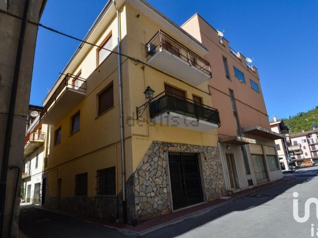 Casa in vendita a Millesimo, Liguria