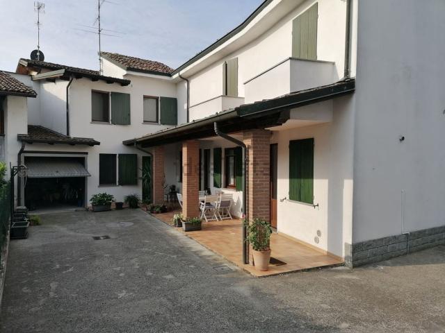 Casa in vendita a Nosadello, Pandino
