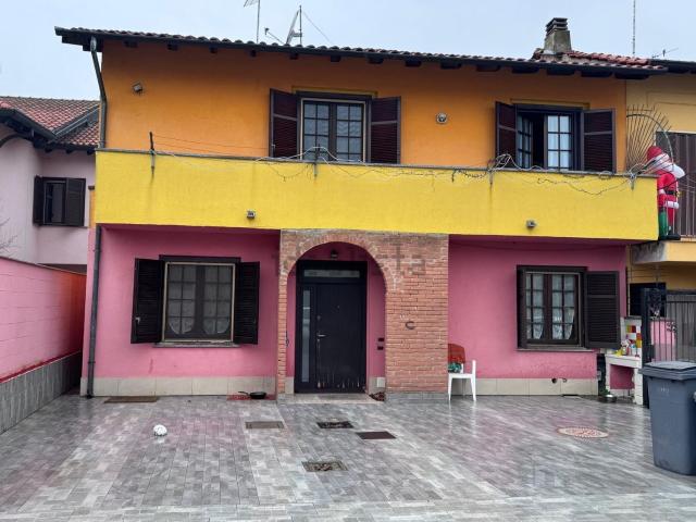 Casa in vendita a Piccolini, Vigevano