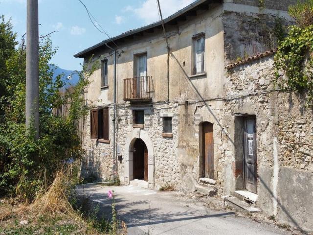 Casa in vendita a Roccabascerana, Campania