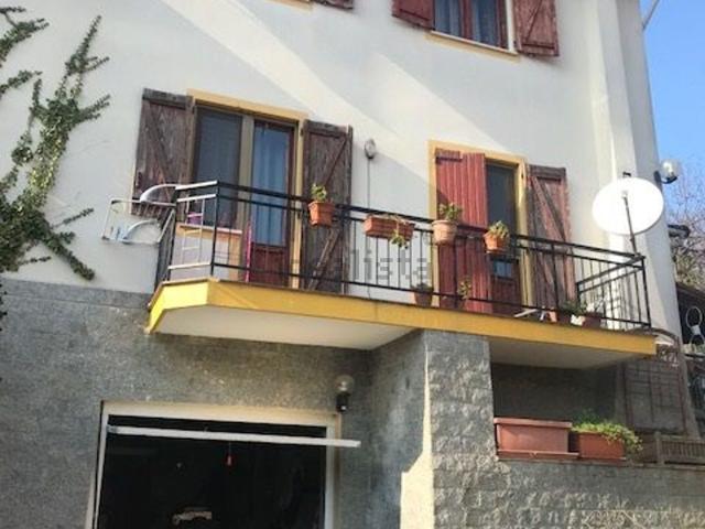 Casa in vendita a Serra Riccò, Liguria