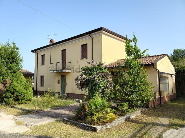 Casa in vendita a Ceccano, Lazio