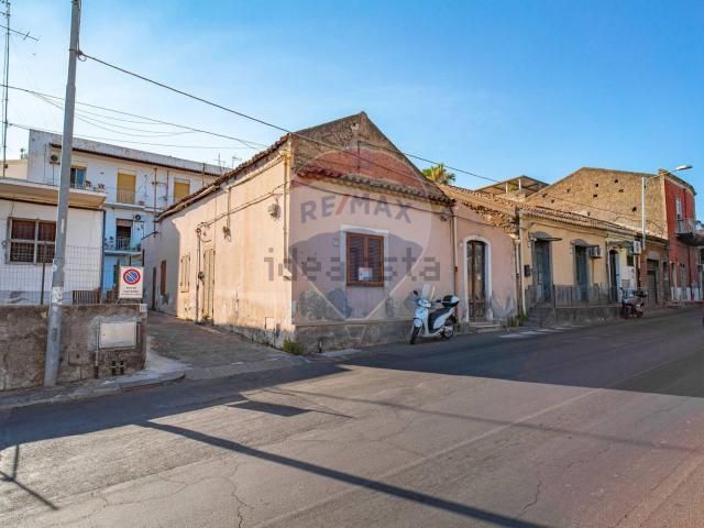 Casa in vendita a Picanello-Ognina-Barriera-Canalicchio, Catania