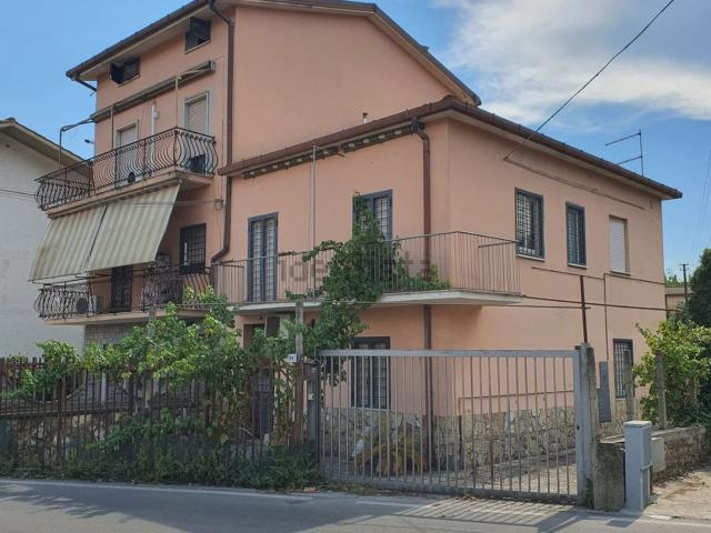 Casa in vendita a Santa Lucia, Roma Capitale