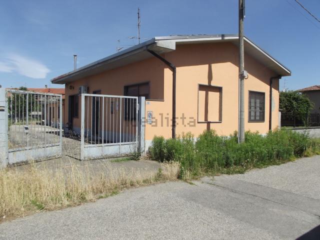 Casa in vendita a Piemonte, Novara