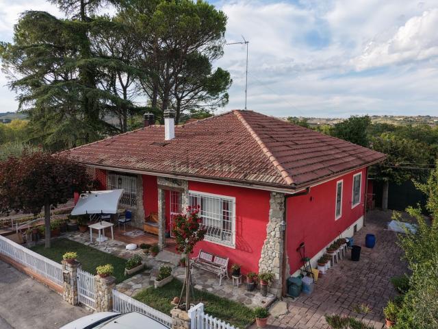 Casa in vendita a Morciano Di Romagna, Reggio Emilia