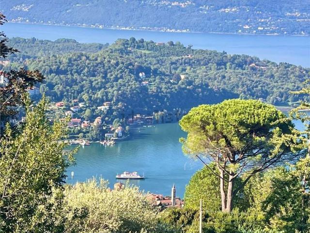 Casa in vendita a Laveno, Laveno-Mombello