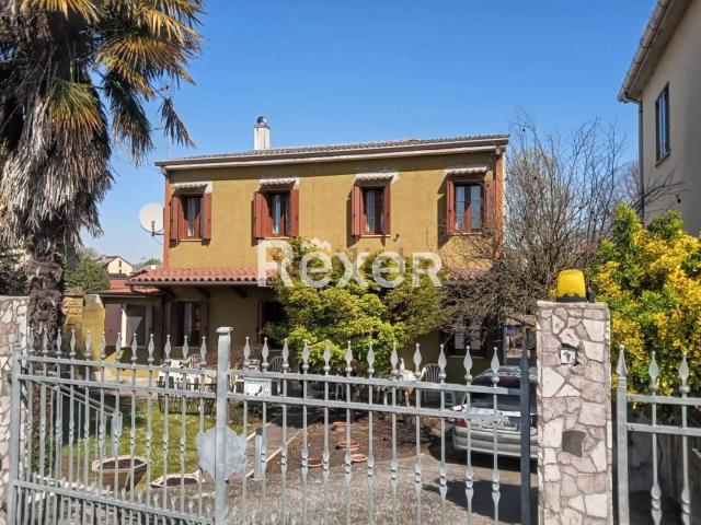 Casa in vendita a Anguillara Veneta, Veneto