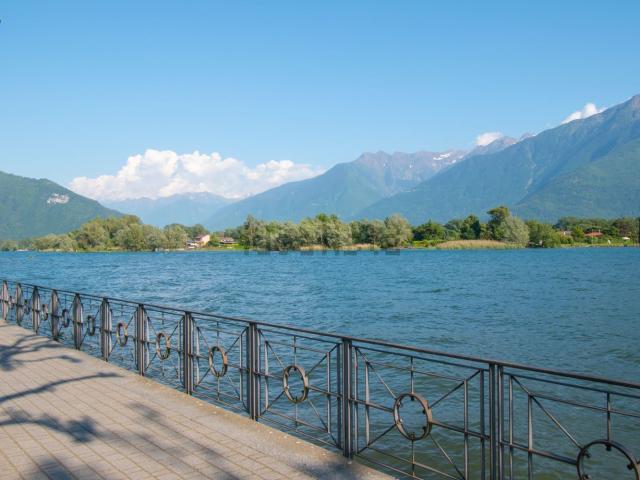 Casa in vendita a Sorico, Lombardia