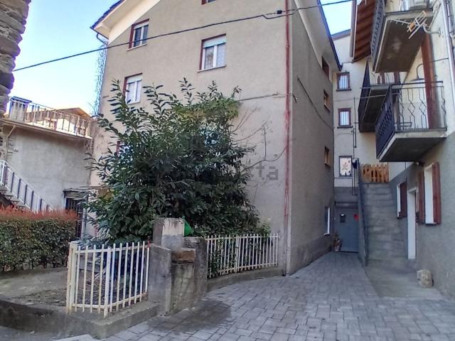 Casa in vendita a Talamona, Lombardia