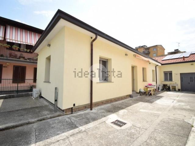 Casa in vendita a Agrate Brianza, Lombardia