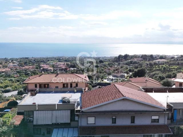 Casa in vendita a Ficarazzi, Aci Castello