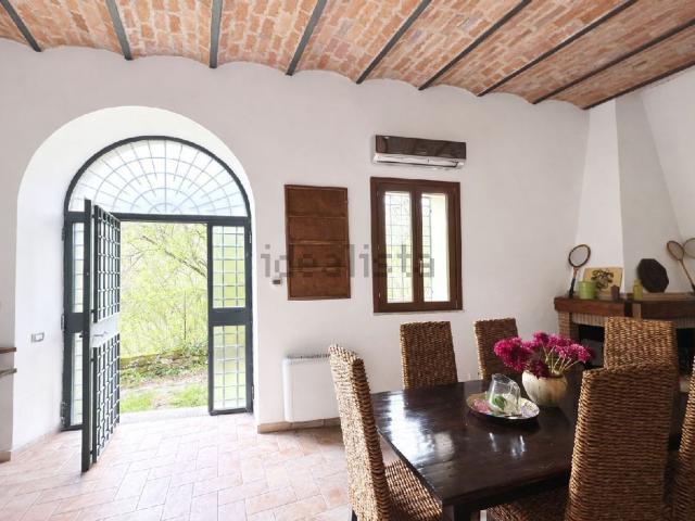 Casa in vendita a Maregnano, Vignanello