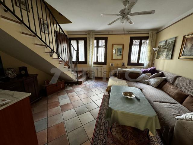 Casa in vendita a Rovigo, Veneto