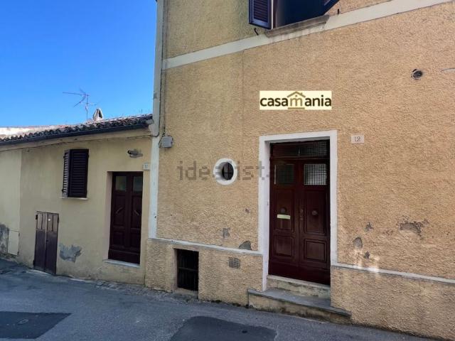 Casa in vendita a Quartiere Mercatale, Marche