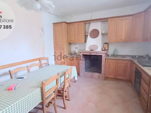 Casa in vendita a Pizzoli, Abruzzo