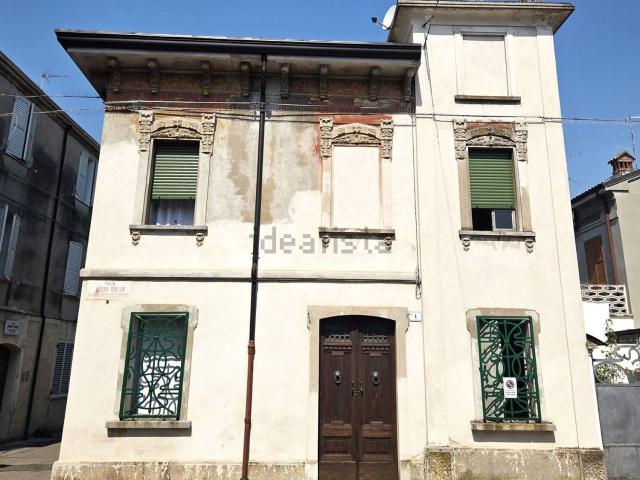 Casa in vendita a Bassa Reggiana, Re