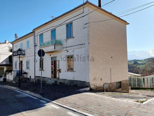 Casa in vendita a Alanno, Abruzzo