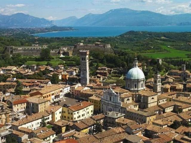 Casa in vendita a Lonato, Brescia