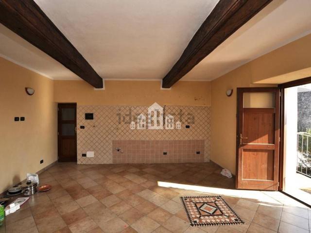 Casa in vendita a Salto, Piemonte