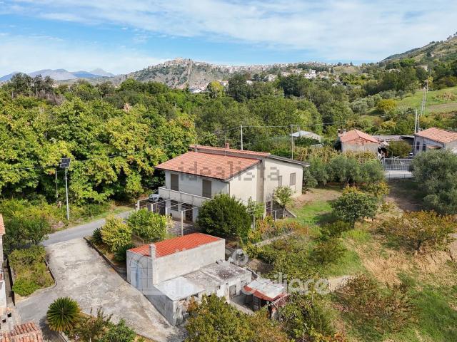 Casa in vendita a Calabria, Cosenza