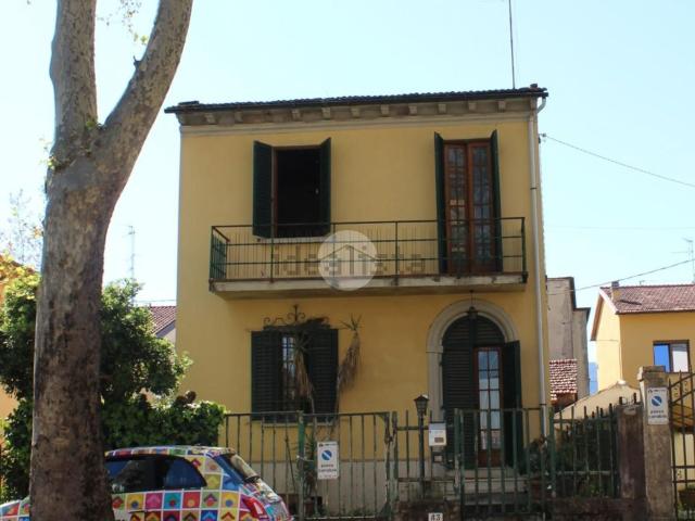 Casa in vendita a Pontelungo, Pistoia