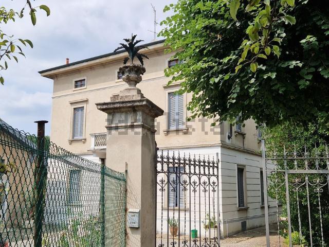 Casa in vendita a Aicurzio