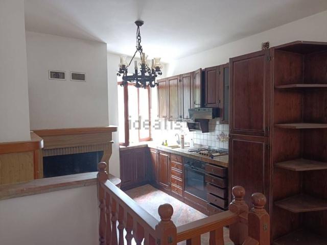 Casa in vendita a Marche, Macerata