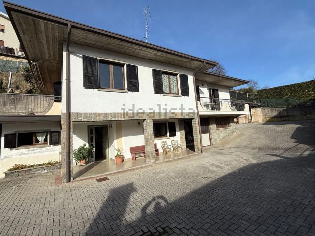 Casa in vendita a Paratico, Lombardia