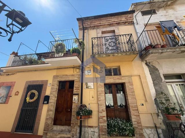 Casa in vendita a Treglio, Abruzzo