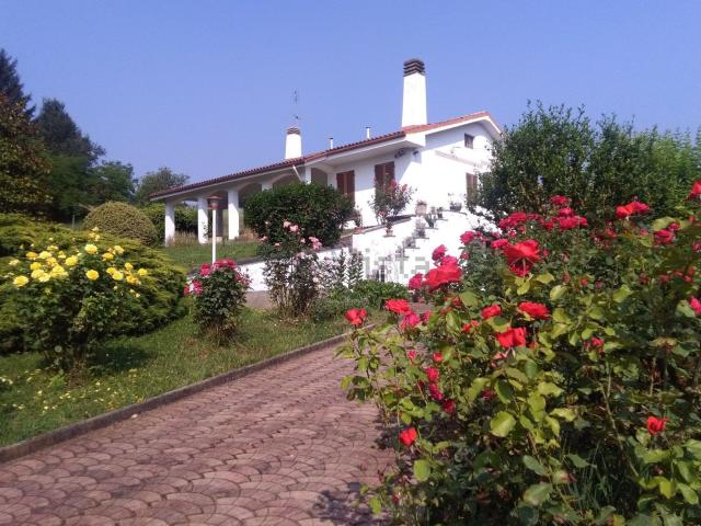 Casa in vendita a Piemonte, Asti