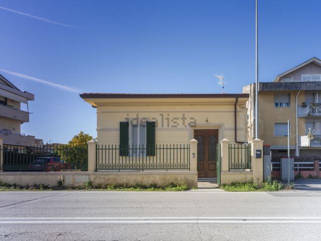 Casa in vendita a Torre del Lago Puccini, Viareggio