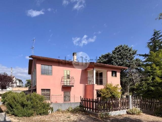 Casa in vendita a Torretta, Tornimparte
