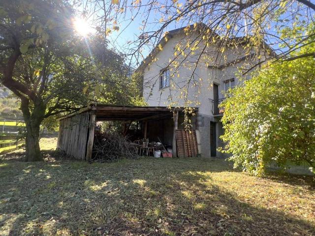 Casa in vendita a Colorina, Lombardia