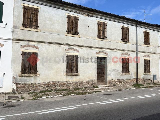 Casa in vendita a Erbè, Verona