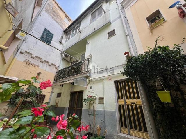 Casa in vendita a Puglia, Bari