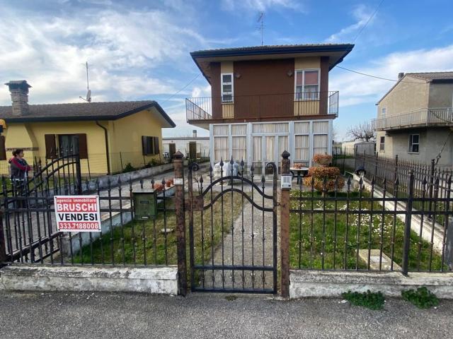 Casa in vendita a Oca Marina, Taglio Di Po